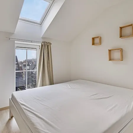 Penthouse Duplex Met Groot Terras Dichtbij Zee. * ブランケンベルヘ