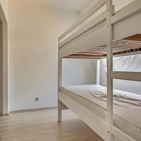 Apartment Penthouse Duplex Met Groot Terras Dichtbij Zee.