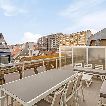 Penthouse Duplex Met Groot Terras Dichtbij Zee. アパート *